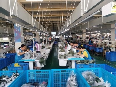 先進的現代化帽廠如普帽業 先進的現代化帽廠如普帽業